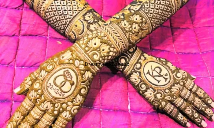 Anushka Mehndi  Mehndi Artist